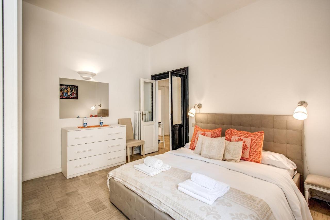 Colonna Suite - Rome Via Del Corso Big Apartment מראה חיצוני תמונה