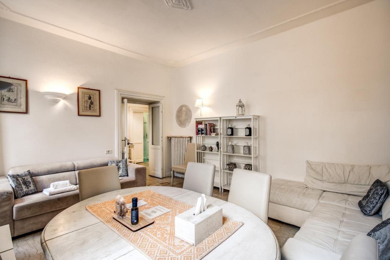 Colonna Suite - Rome Via Del Corso Big Apartment מראה חיצוני תמונה
