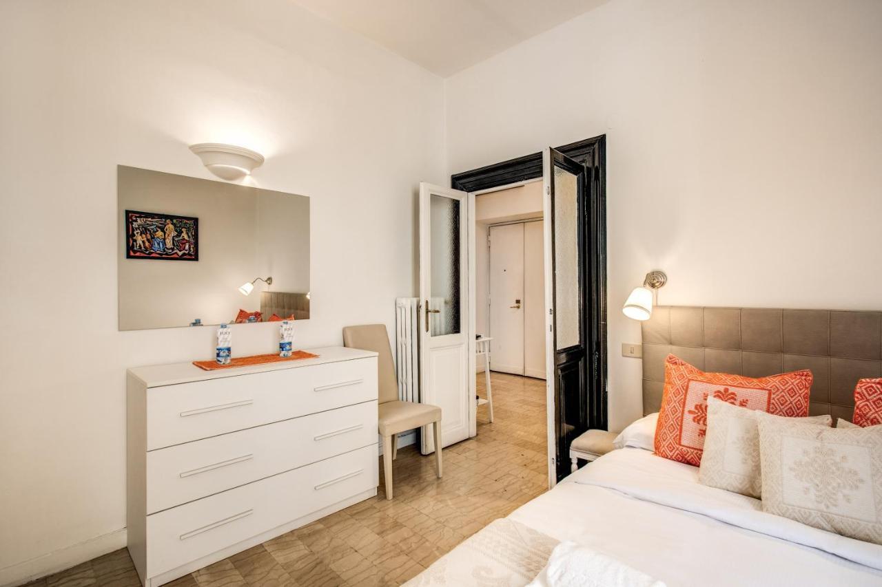 Colonna Suite - Rome Via Del Corso Big Apartment מראה חיצוני תמונה